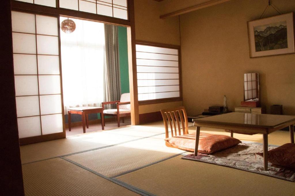 Nozaru Onsen Hostel Yamanouchi  Eksteriør bilde